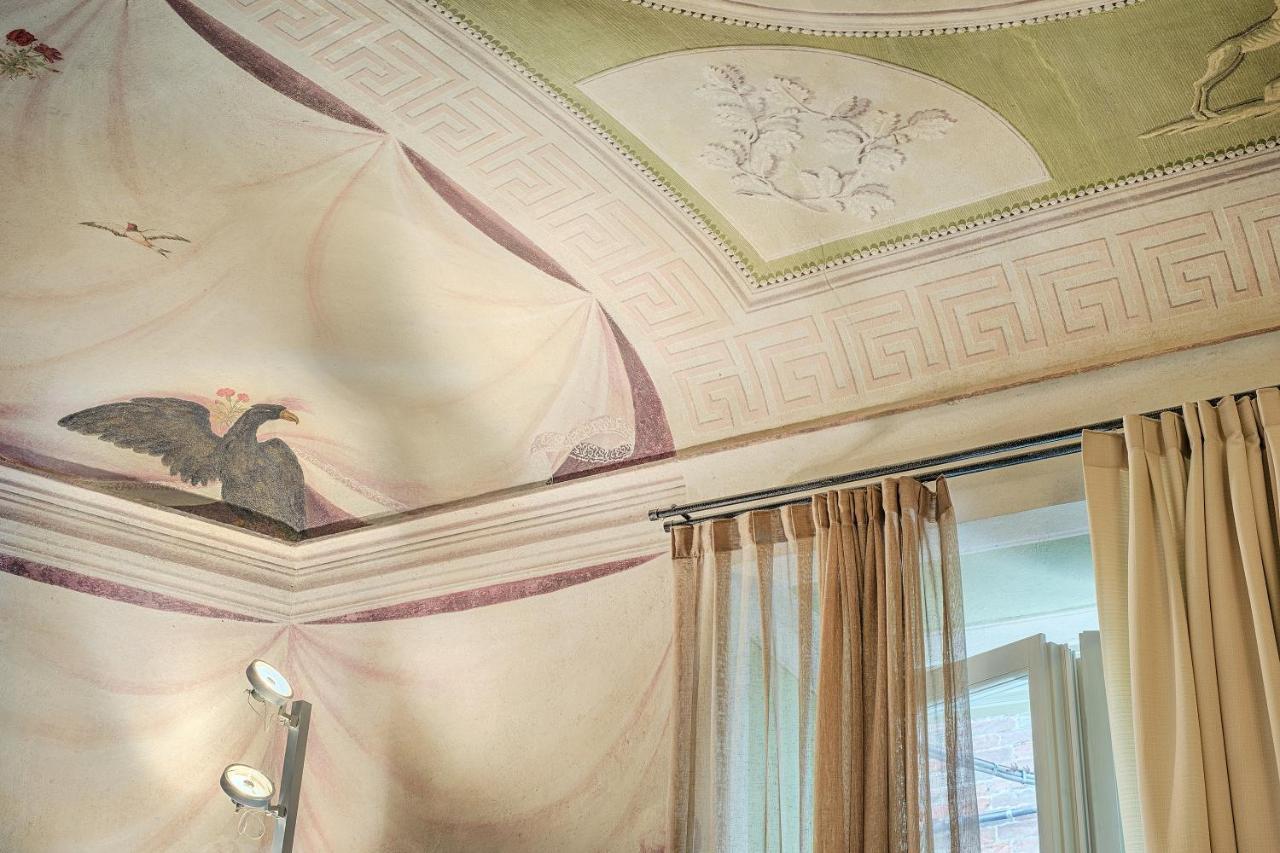 Residenza D'Epoca Le Aquile Bed and Breakfast Siena Exteriör bild