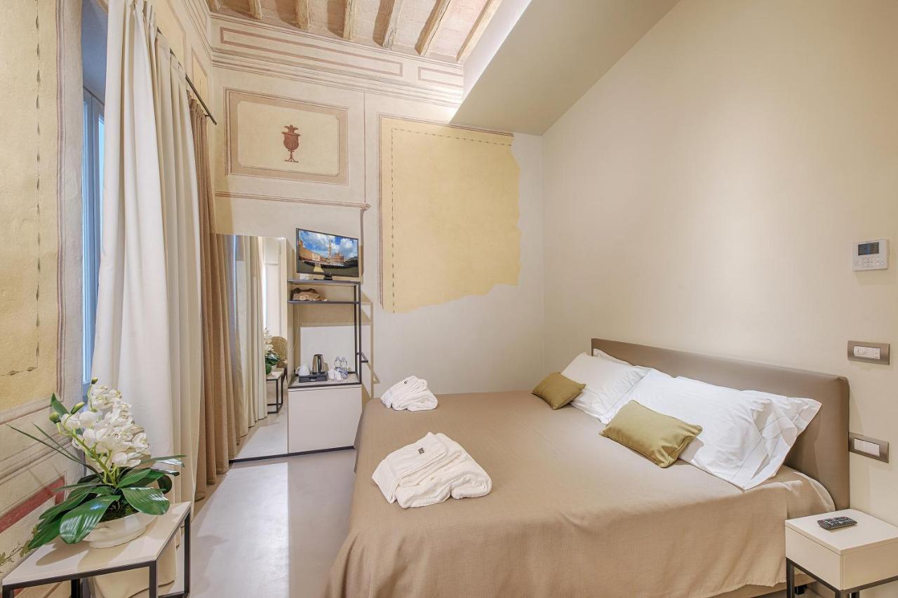 Residenza D'Epoca Le Aquile Bed and Breakfast Siena Exteriör bild
