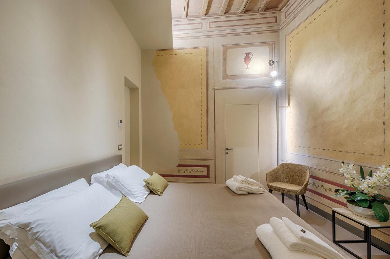 Residenza D'Epoca Le Aquile Bed and Breakfast Siena Exteriör bild